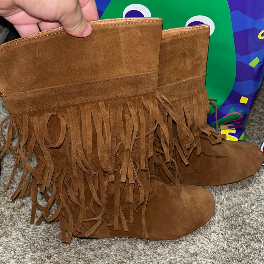 Girl boots